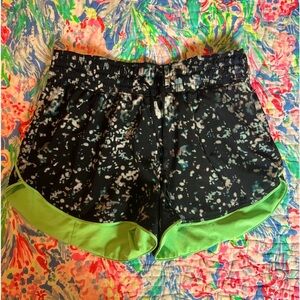 Lululemon Reversible High Waisted Shorts Size 6